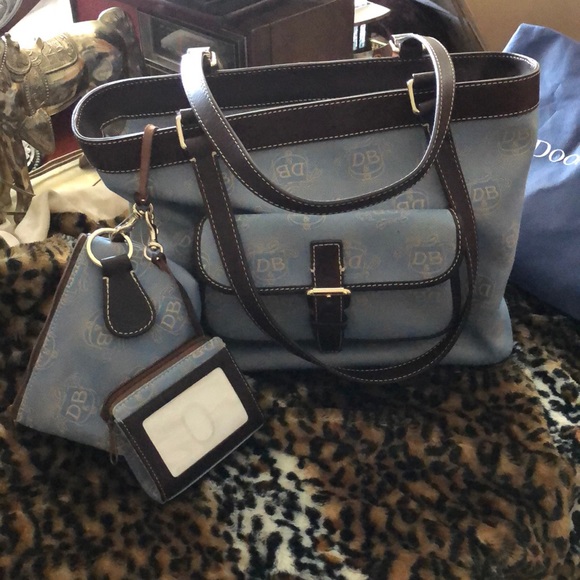 Dooney & Bourke Handbags - Dooney and Brouke